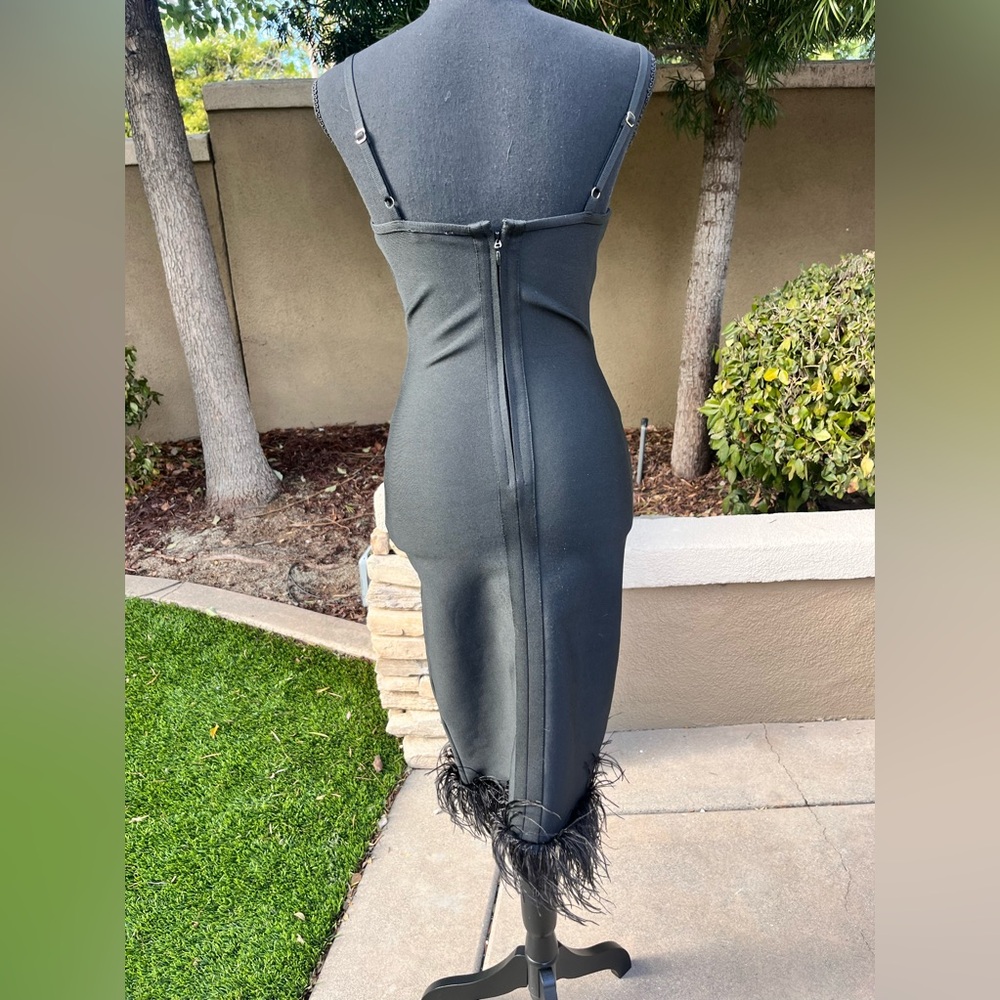 Black feather trim dress small stretchy - Picture 4 of 6